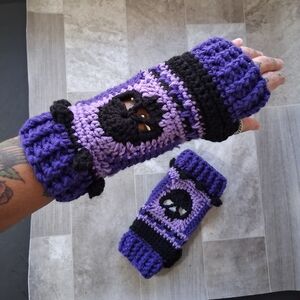 Skull Purple and Black Crochet Fingerless Gloves